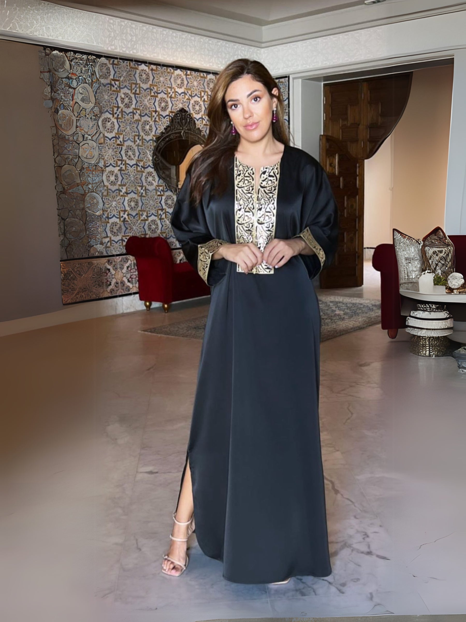 AMIRA BLACK