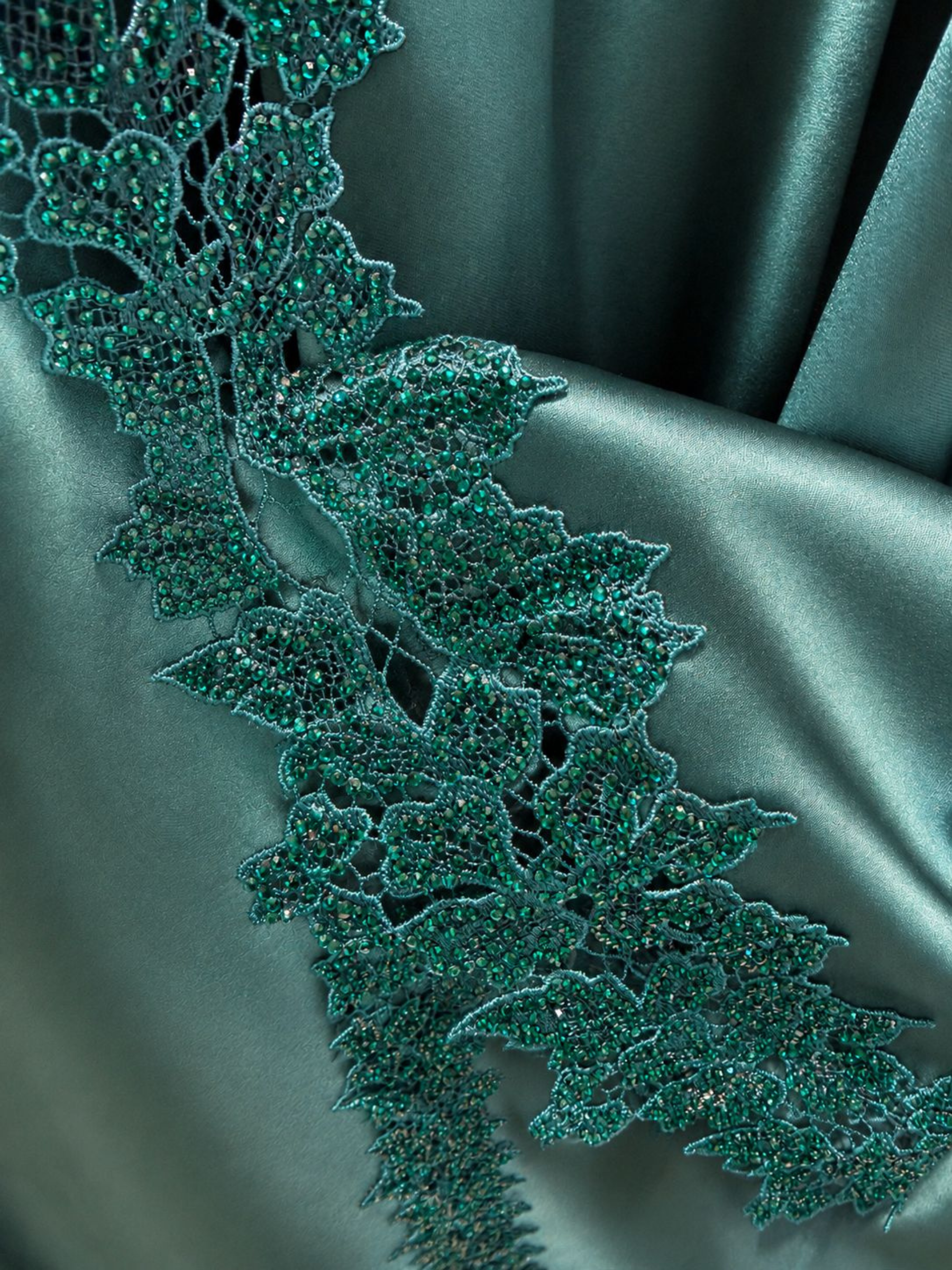 HAJAR EMERALD GREEN ABAYA