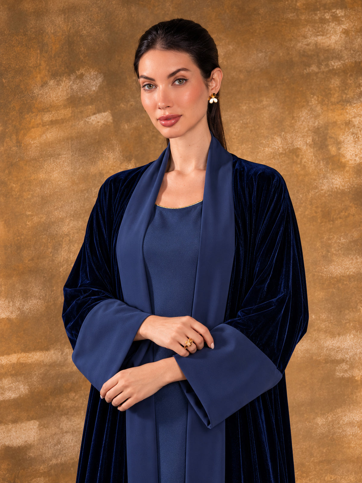 ALNOUD NAVY BLUE VELVET ABAYA