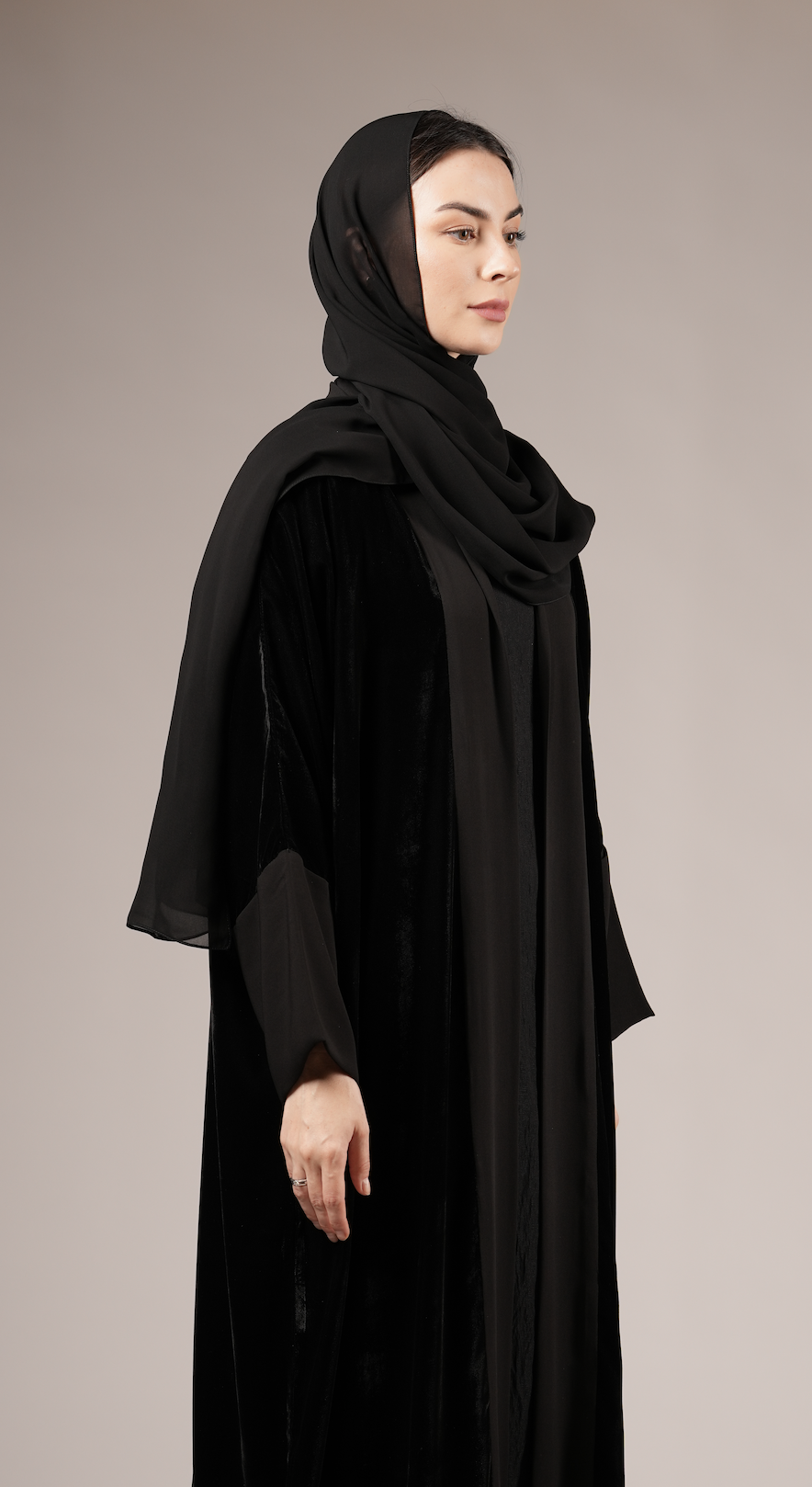 SHAWL BLACK