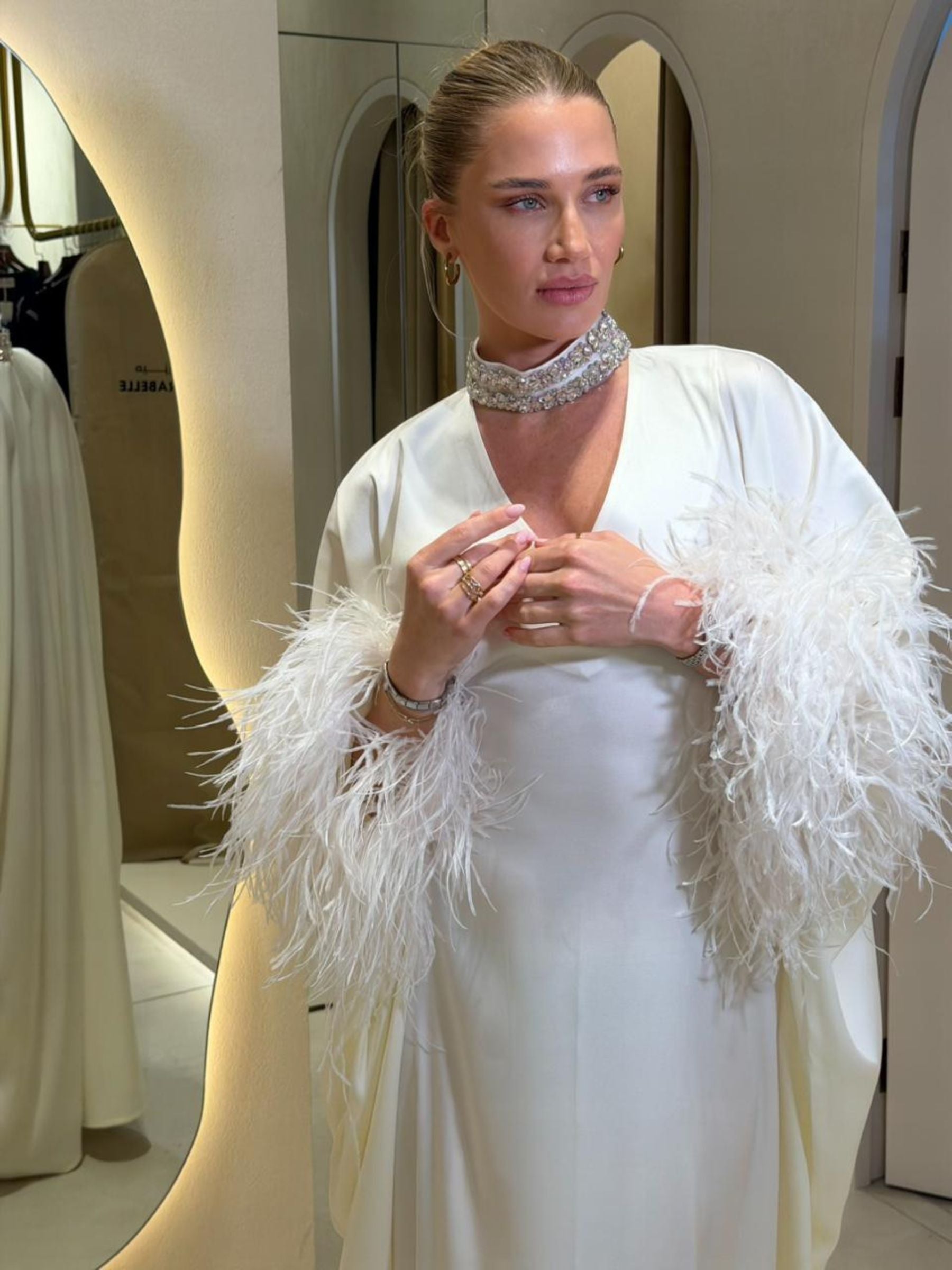 MAYA WHITE KAFTAN WITH FEATHER