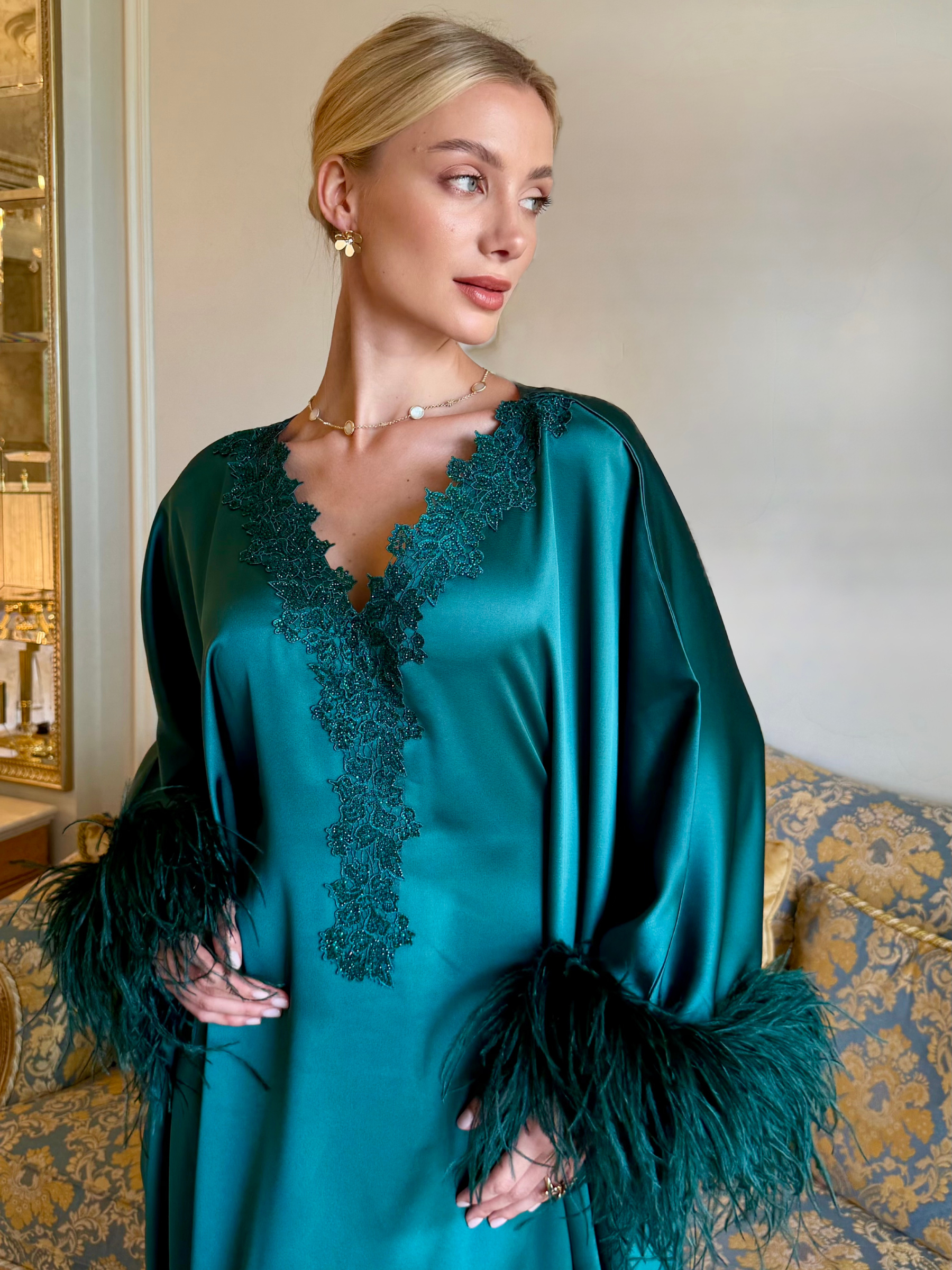 JOURI FEATHER KAFTAN