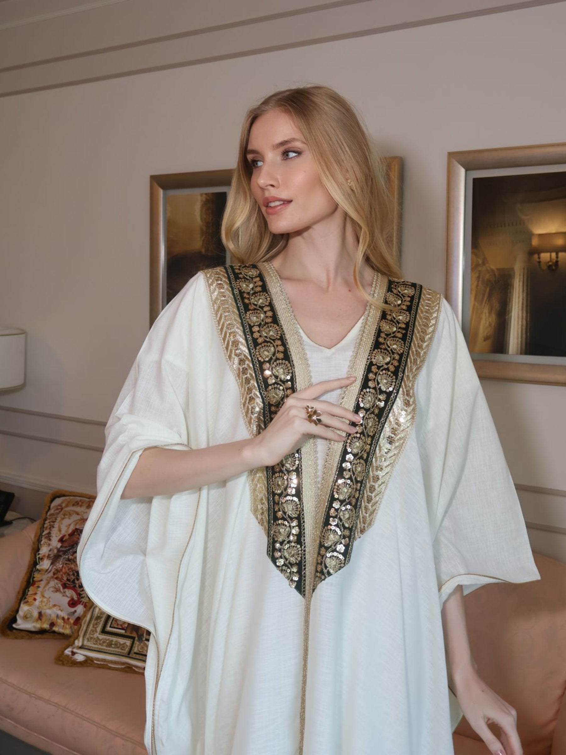 AMANI LINEN EMBROIDERED ABAYA