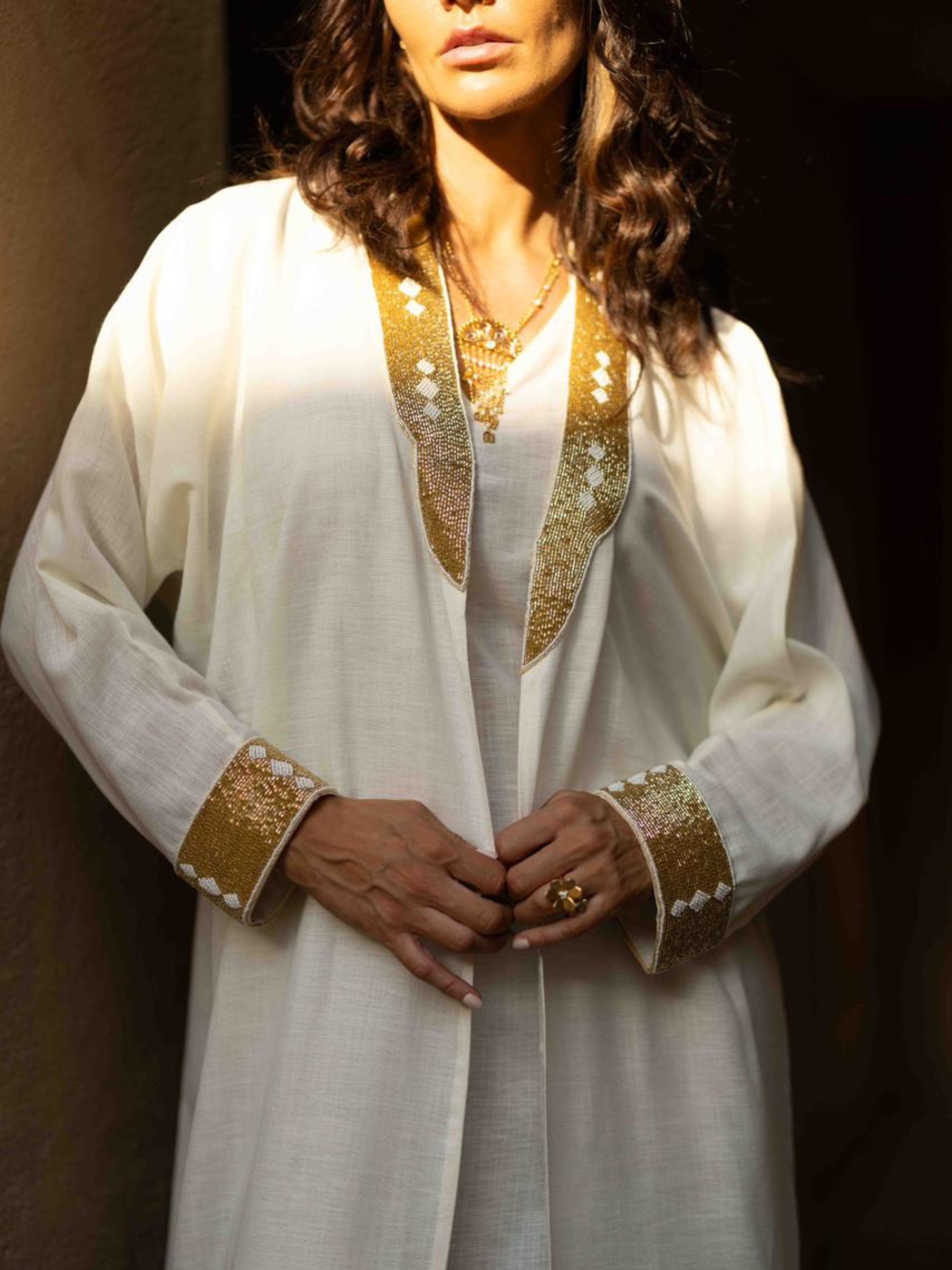 FARAH OFFWHITE ABAYA