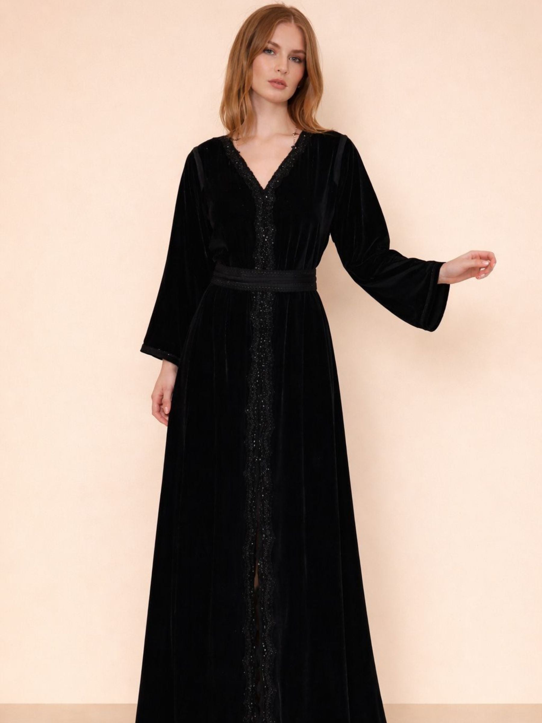 ELAN  EMBROIDERED VELVET BLACK