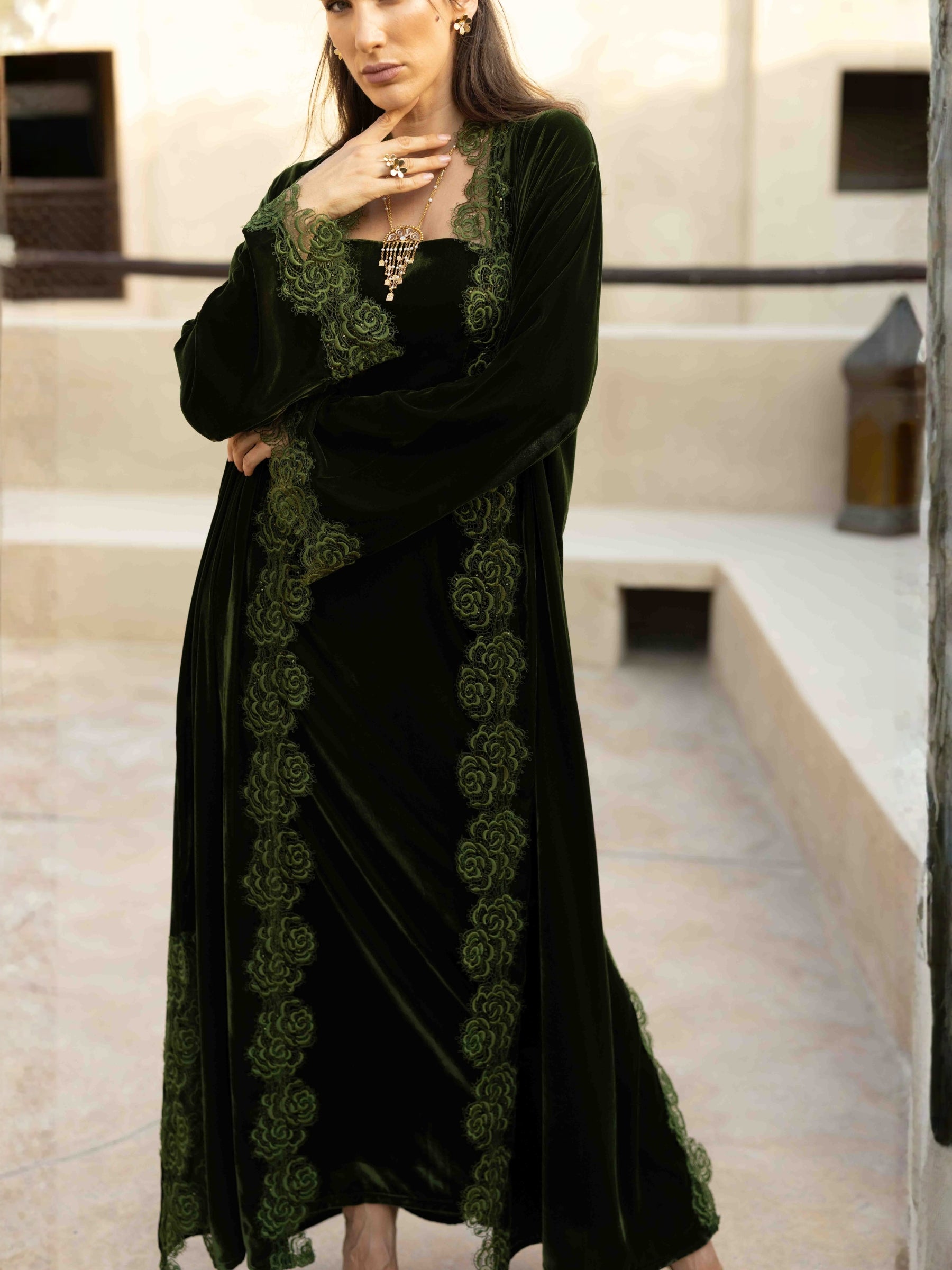 CAMELLIA VELVET GREEN ABAYA